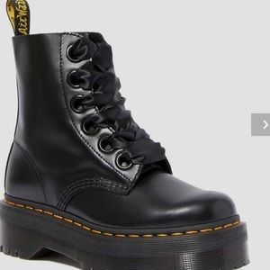 Dr. Martens Air Wair Molly Women’s Leather Platform Boots Black Buttero Leather